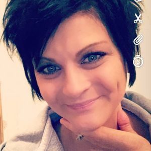 Meet your Posher, Becky